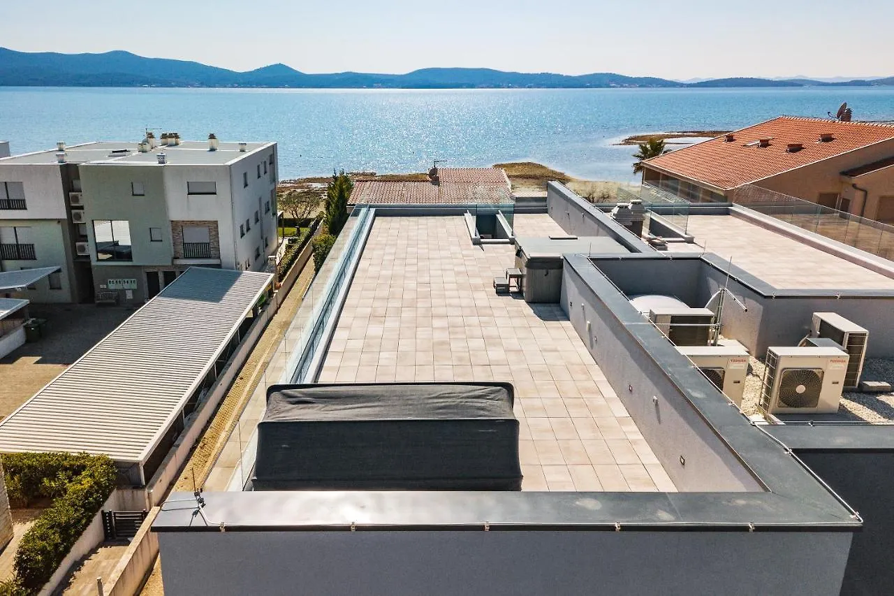 Luxury Penthouse Marina - Sukosan 아파트