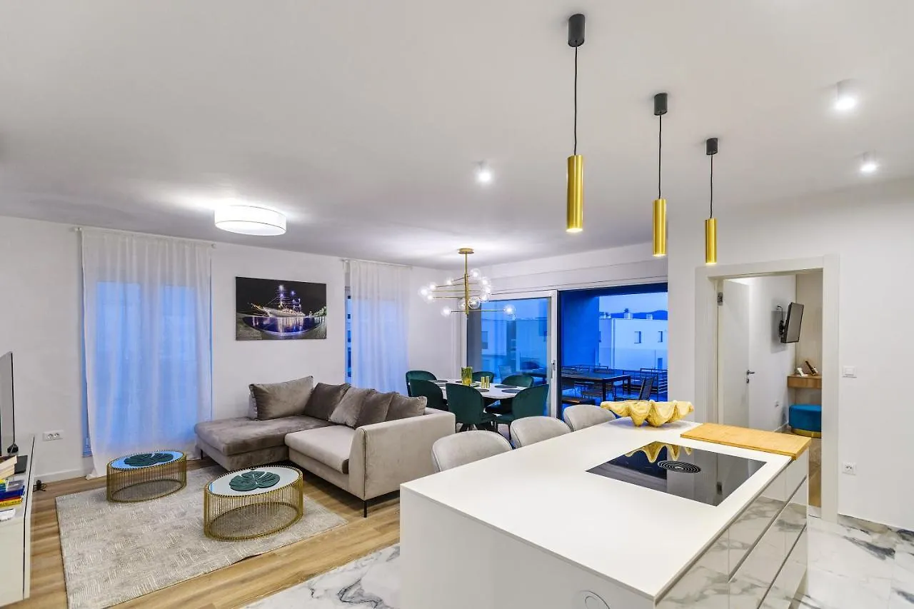 Luxury Penthouse Marina - Sukosan 아파트 0*,  크로아티아
