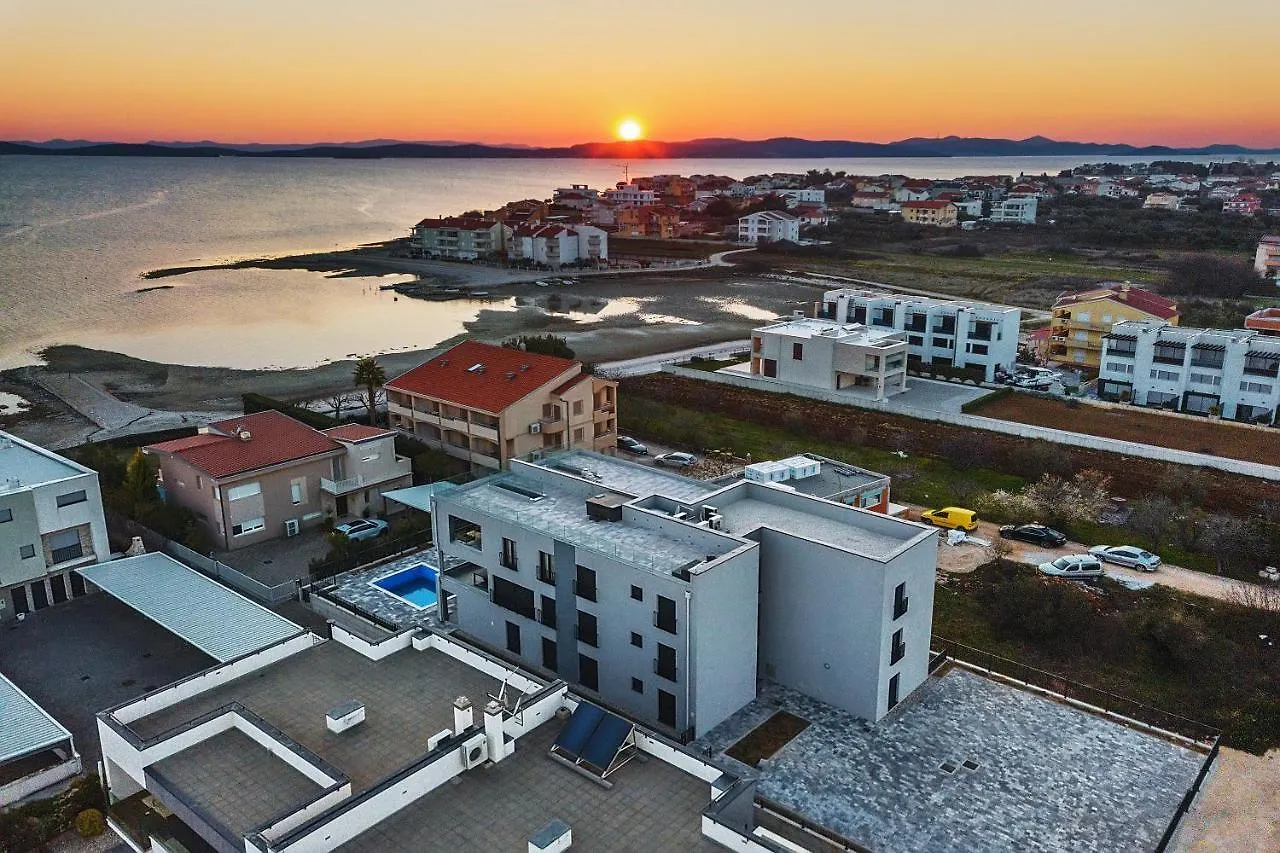 Luxury Penthouse Marina - Sukosan 아파트
