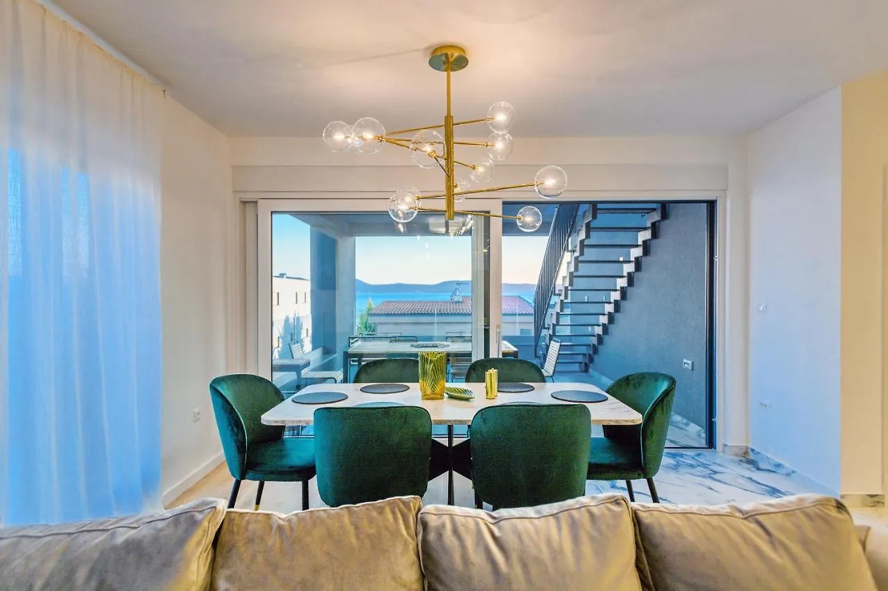 Luxury Penthouse Marina - Sukosan 아파트
